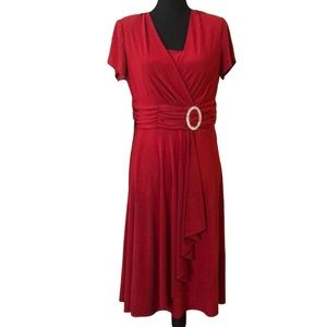 R & M RICHARDS JEWELED PIN FAUX WRAP CAP SLEEVE DRESS RED PLUS SIZE 14 NEW